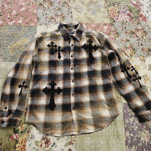 BoohooMAN Cross Applique Bleached Flannel Shirt Men's Size Medium - Picture 8 of 11
